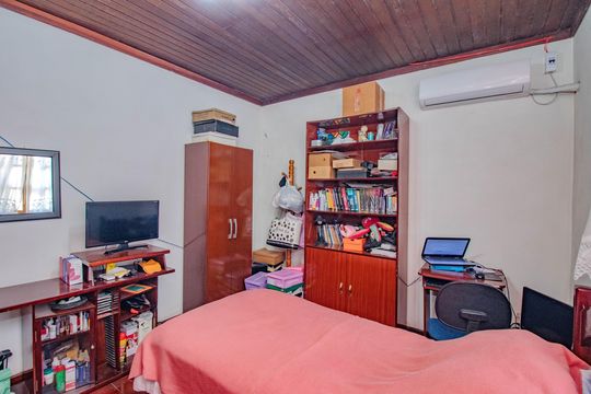 Quarto 3 de casa à venda com 3 quartos, 150m² em Jardim Dona Leopoldina, Porto Alegre