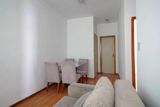 Sala de apartamento para alugar com 2 quartos, 50m² em Castelo, Belo Horizonte