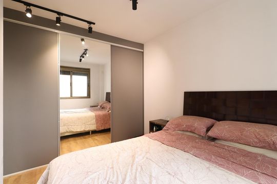 Suite de apartamento à venda com 2 quartos, 83m² em Barra Funda, São Paulo