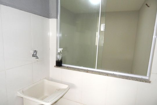 Área de Serviço de casa para alugar com 2 quartos, 82m² em Guaratiba, Rio de Janeiro