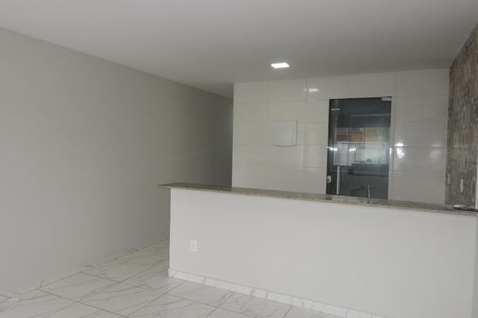 Sala de casa para alugar com 2 quartos, 82m² em Guaratiba, Rio de Janeiro