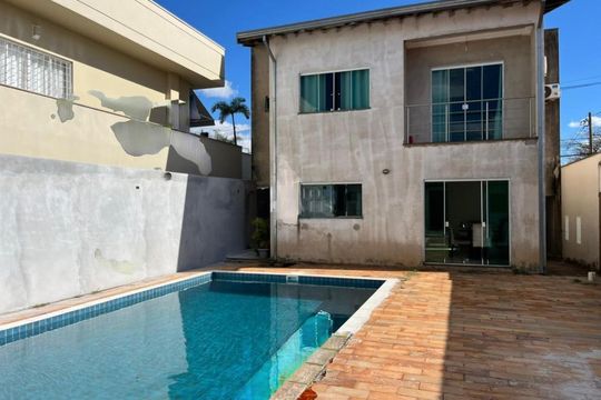 Casa à venda com 3 quartos, 237m² em Jardim Santa Genebra, Campinas