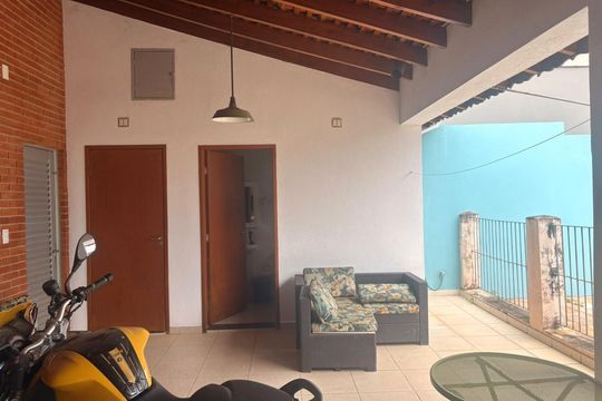 Casa à venda com 3 quartos, 237m² em Jardim Santa Genebra, Campinas