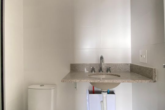 Banheiro da Suíte de apartamento para alugar com 2 quartos, 58m² em Vila Yara, Osasco