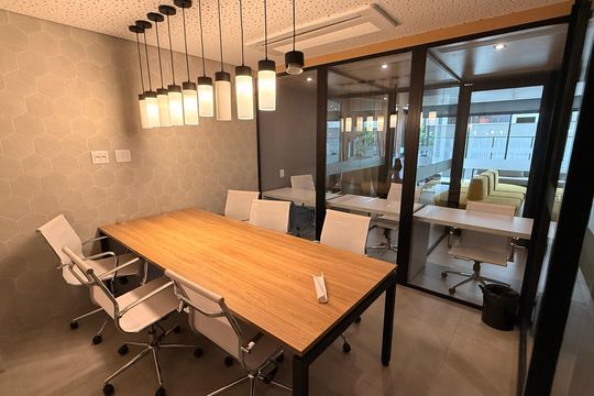 Coworking de kitnet/studio à venda com 1 quarto, 67m² em Setor Bueno, Goiânia