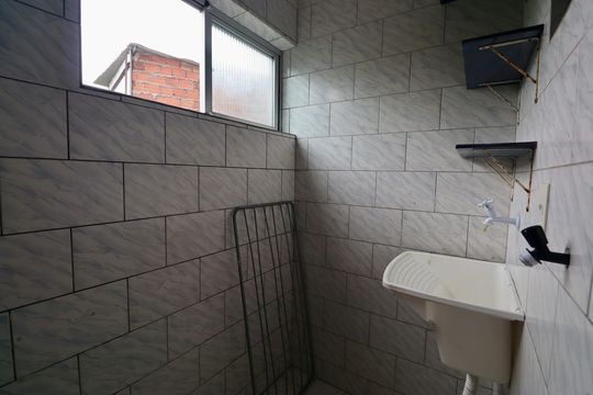 Área de Serviço de apartamento para alugar com 2 quartos, 47m² em Nova Brasília, Salvador