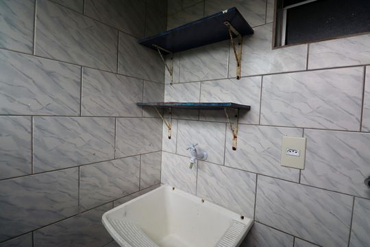 Área de Serviço de apartamento para alugar com 2 quartos, 47m² em Nova Brasília, Salvador