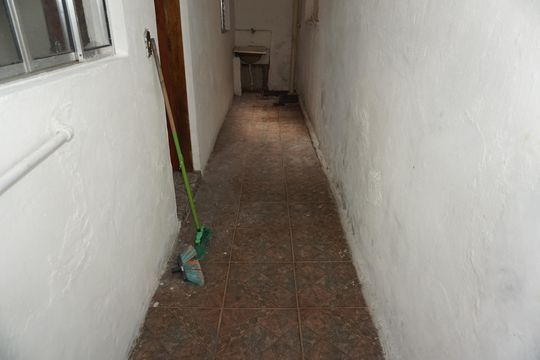 Lavanderia de casa para alugar com 1 quarto, 30m² em Parque Fernanda, Embu das Artes
