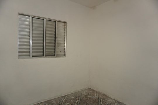Quarto de casa para alugar com 1 quarto, 30m² em Parque Fernanda, Embu das Artes