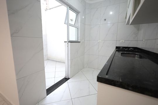 Cozinha de apartamento à venda com 2 quartos, 43m² em Vila Assunção, Santo André
