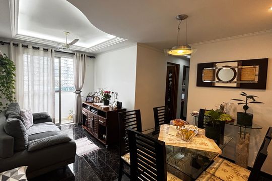 Apartamento à venda com 2 quartos, 60m² em Vila Luzita, Santo André
