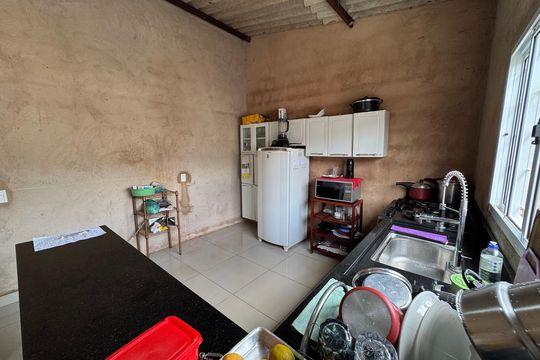 Cozinha de casa à venda com 1 quarto, 157m² em Setor Habitacional Arniqueira, Brasília