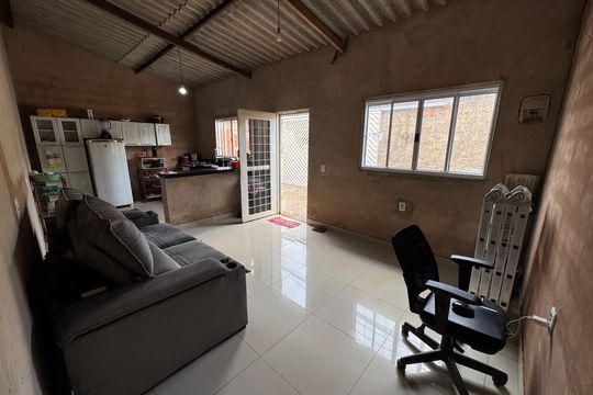 Casa à venda com 1 quarto, 157m² em Setor Habitacional Arniqueira, Brasília