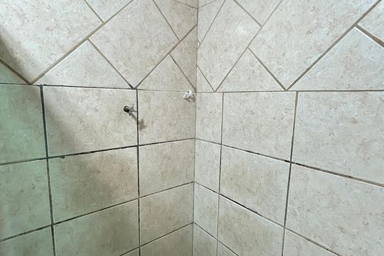 Banheiro de casa para alugar com 2 quartos, 126m² em Realengo, Rio de Janeiro