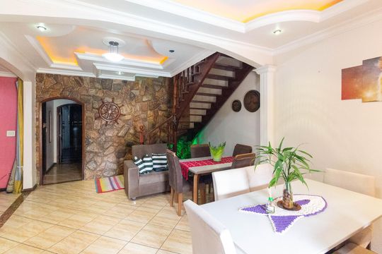 Sala de casa à venda com 4 quartos, 205m² em Campo Grande, Rio de Janeiro