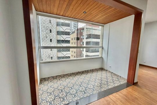 Sala de apartamento para alugar com 3 quartos, 95m² em Sion, Belo Horizonte