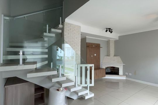 Casa de Condomínio para alugar com 3 quartos, 124m² em Rio Cotia, Cotia