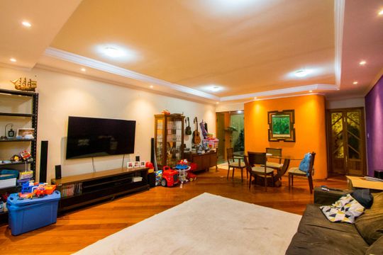 Casa à venda com 3 quartos, 250m² em Vila Floresta, Santo André