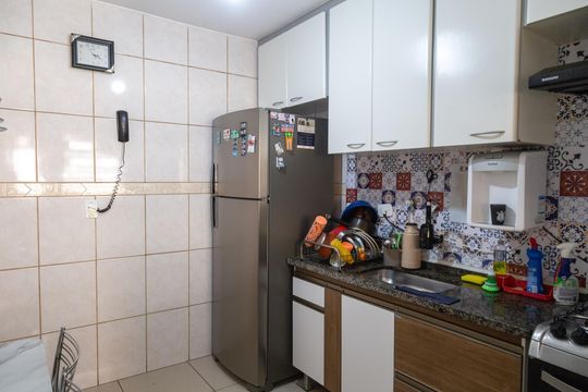 Cozinha de apartamento para alugar com 2 quartos, 55m² em Jardim Odete, Guarulhos