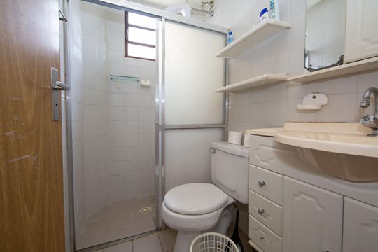 Banheiro de apartamento para alugar com 3 quartos, 60m² em Salgado Filho, Belo Horizonte
