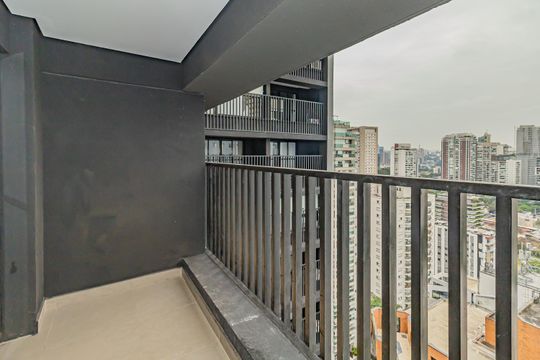 Varanda de kitnet/studio à venda com 1 quarto, 25m² em Brooklin, São Paulo