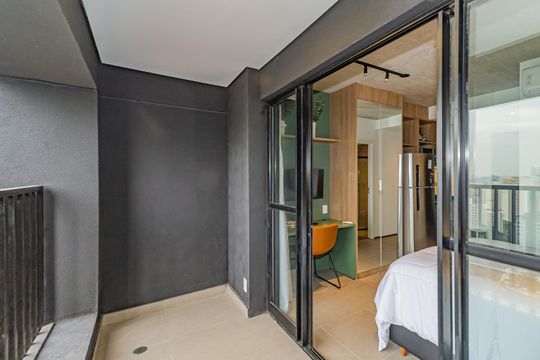Varanda de kitnet/studio à venda com 1 quarto, 25m² em Brooklin, São Paulo