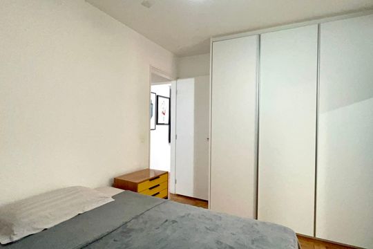 Suite de apartamento à venda com 2 quartos, 64m² em Vila Madalena, São Paulo