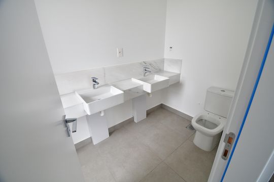Banheiro de apartamento para alugar com 3 quartos, 141m² em Nova Campinas, Campinas