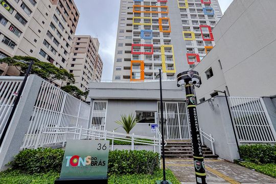Fachada com Placa de kitnet/studio para alugar com 1 quarto, 29m² em Brás, São Paulo