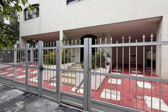 Fachada de apartamento para alugar com 2 quartos, 270m² em Jardim Ana Maria, Guarujá