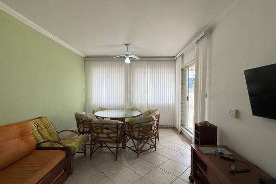 Apartamento para alugar com 2 quartos, 270m² em Jardim Ana Maria, Guarujá