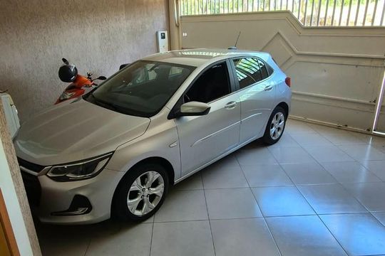 Garagem de casa à venda com 3 quartos, 218m² em Jardim Samambaia, Jundiaí