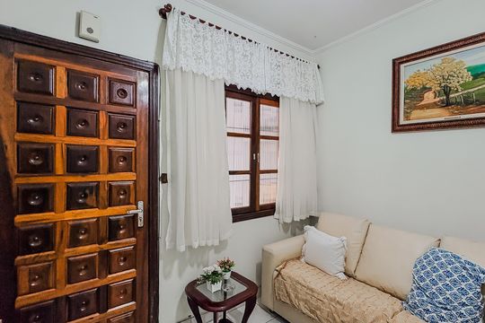 Sala de casa para alugar com 3 quartos, 139m² em Jardim Piratininga, São Paulo