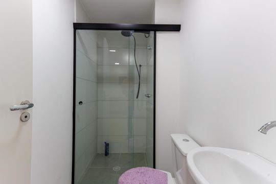 Banheiro de apartamento para alugar com 2 quartos, 37m² em Jardim Cachoeira, São Paulo