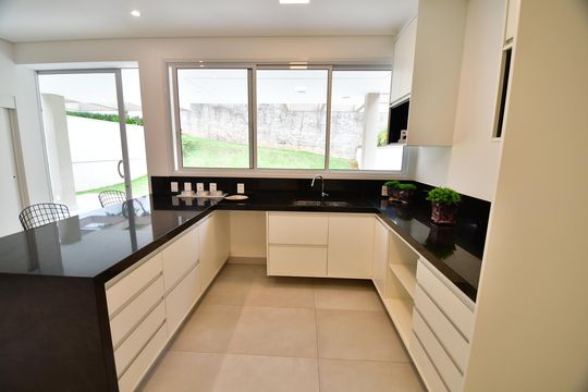 Cozinha de casa de condomínio para alugar com 3 quartos, 502m² em Sítios de Recreio Gramado, Campinas