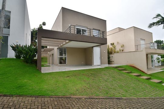 Fachada de casa de condomínio para alugar com 3 quartos, 502m² em Sítios de Recreio Gramado, Campinas