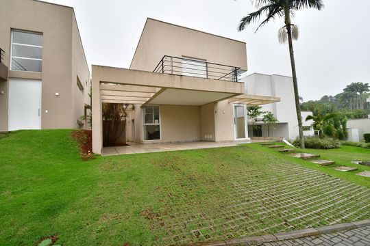 Fachada de casa de condomínio para alugar com 3 quartos, 498m² em Sítios de Recreio Gramado, Campinas