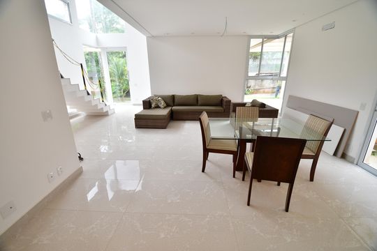 Casa de Condomínio para alugar com 3 quartos, 498m² em Sítios de Recreio Gramado, Campinas