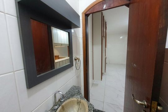 Banheiro social de casa à venda com 2 quartos, 200m² em Mooca, São Paulo