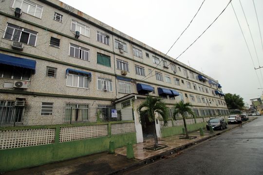 Fachada de apartamento para alugar com 2 quartos, 60m² em Coelho Neto, Rio de Janeiro