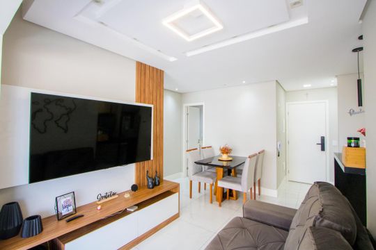 Sala de apartamento à venda com 2 quartos, 61m² em Vila Apiai, Santo André