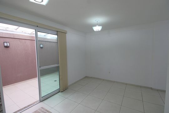 Sala de casa para alugar com 3 quartos, 96m² em Todos Os Santos, Rio de Janeiro
