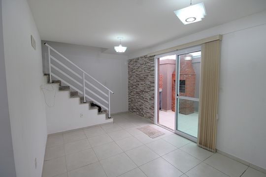 Casa para alugar com 3 quartos, 96m² em Todos Os Santos, Rio de Janeiro