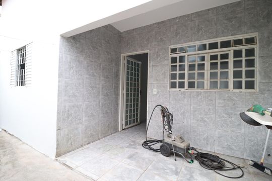 Área de Serviço de casa para alugar com 2 quartos, 70m² em Jardim Europa, Uberlândia