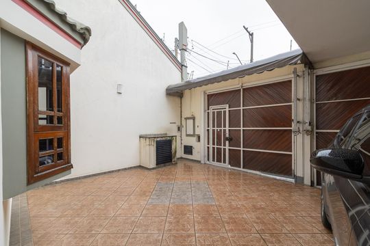 Garagem de casa para alugar com 4 quartos, 272m² em Vila Talarico, São Paulo