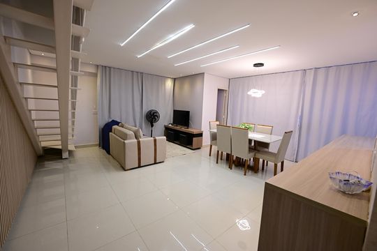 Apartamento para alugar com 2 quartos, 85m² em Setor Bueno, Goiânia