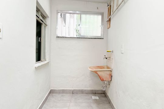 Área de Serviço de casa de condomínio para alugar com 2 quartos, 66m² em Passos, Juiz de Fora