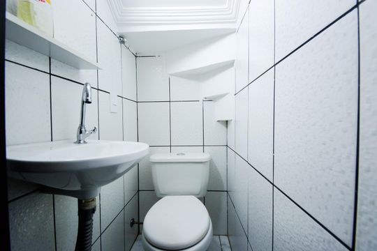 Lavabo de casa para alugar com 3 quartos, 200m² em Jardim Bom Clima, Guarulhos