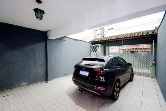 Garagem de casa para alugar com 3 quartos, 200m² em Jardim Bom Clima, Guarulhos