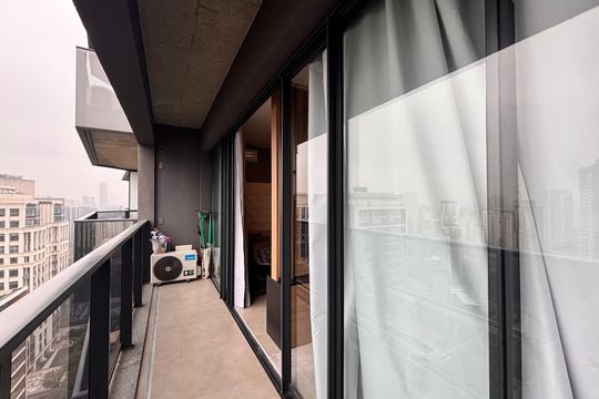 Varanda de kitnet/studio para alugar com 1 quarto, 35m² em Vila Olímpia, São Paulo